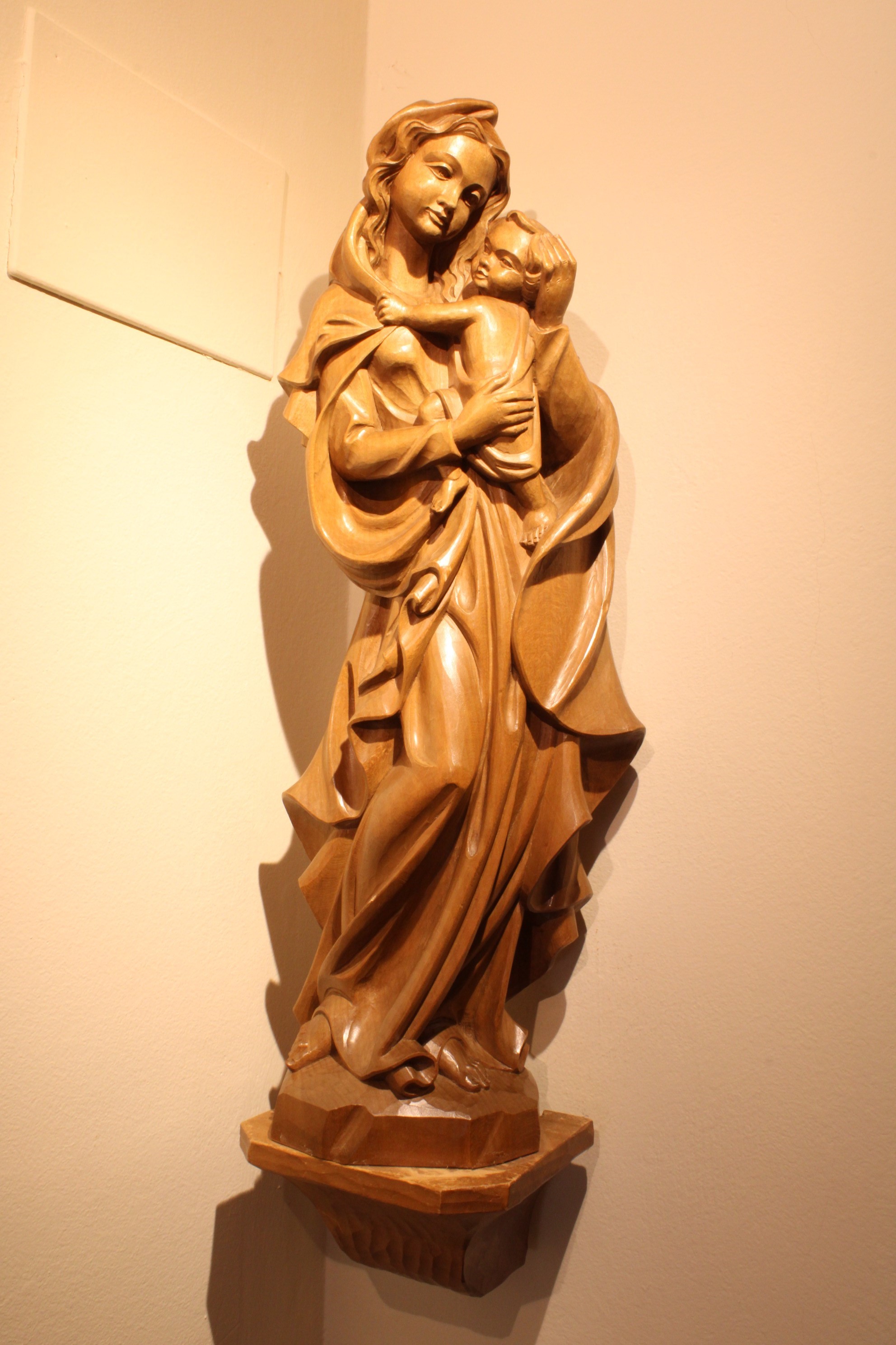 Antiguedades de ESCULTURA VIRGEN TALLA DE MADERA SXX  
